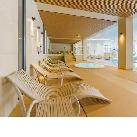 Polanki Aqua Z Bezplatnym Basenem, Bawialnia, Parkingiem I Fitness アパート