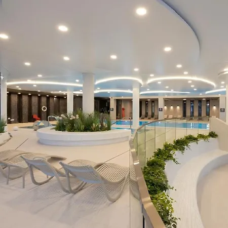 Polanki Aqua Z Bezplatnym Basenem, Bawialnia I Fitness